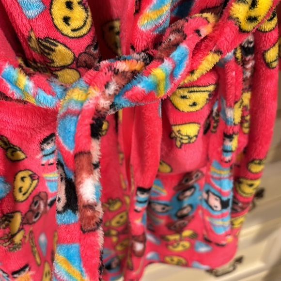 Candy Pink Fleece Bathrobe for girls Size 10/12 - Picture 4 of 7